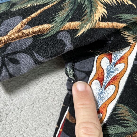 VNTG Aloha Republic Men XL Hawaiian Shirt Button Down Surf Boards Palm Trees USA - Picture 7 of 10